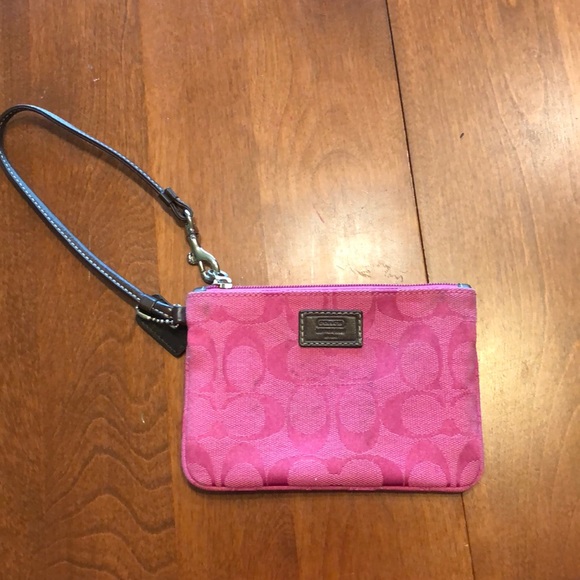 Coach wristlet - Picture 1 of 3